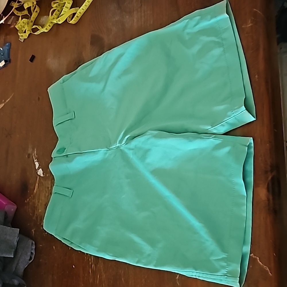 Boys under armour shorts size 10